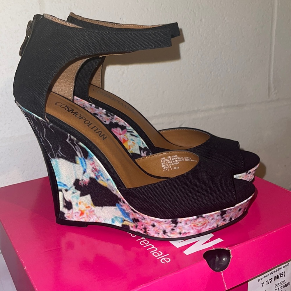 Black Wedge 71/2